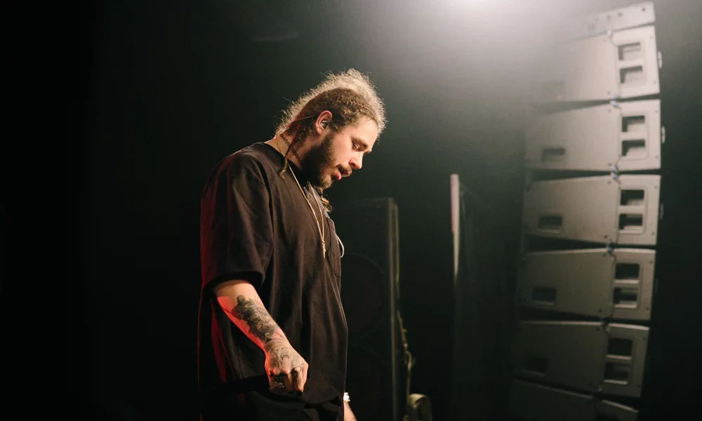 https://hdqwalls.com/wallpaper/1920x1080/post-malone