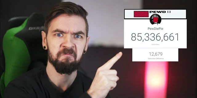 Jacksepticeye disapprovingly pointing at the small subscriber gap between PewDiePie and T-Series